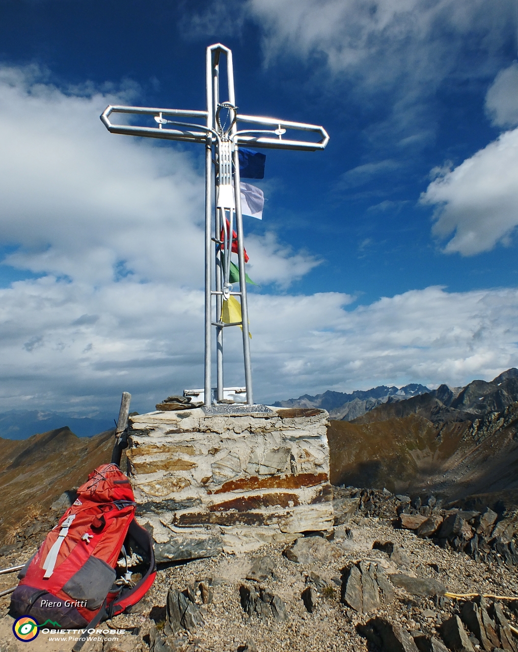 52 Croce di vetta del Pizzo Zerna.JPG